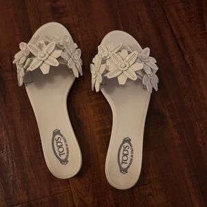 Tod's Cream Floral Women's Sandals